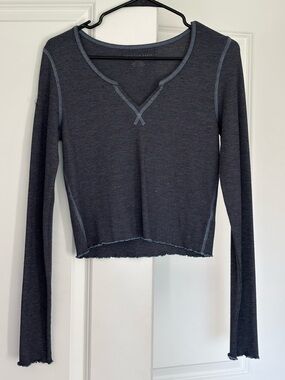 American Eagle Outfitters Dark Blue Gray Long Sleeve Cropped Top